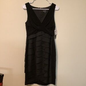 Adrianna Papell Women’s black cocktail party layered motb teared dress size 6